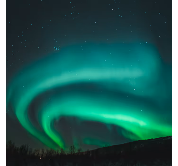 Living room blind beautiful green northern light landscape - TenStickers