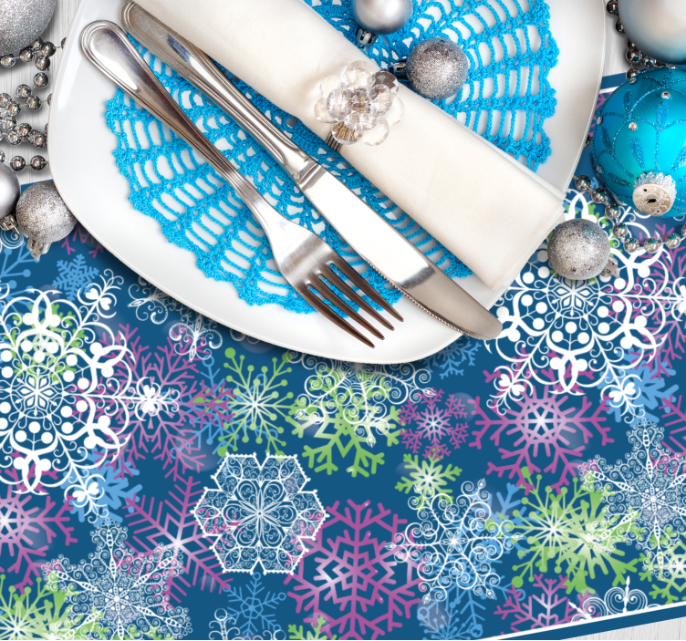 Illuminating snowflakes on blue placemats - TenStickers