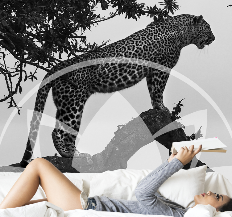 Leopard in Tree animals wall mural - TenStickers