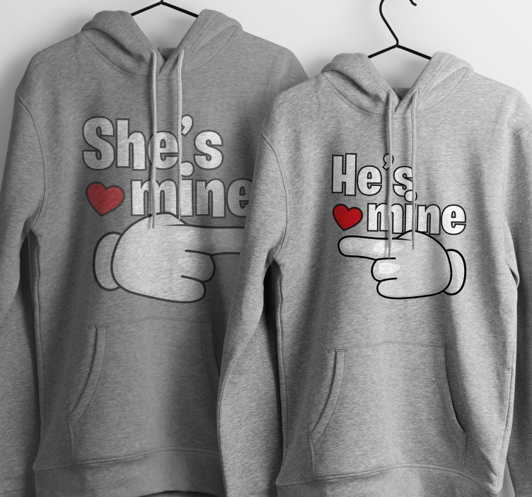 She is mine. Couple t shirts - TenStickers