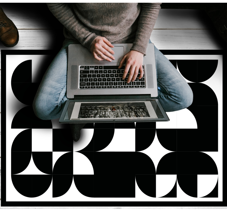 Curved Black Shapes geometric vinyl rug - TenStickers