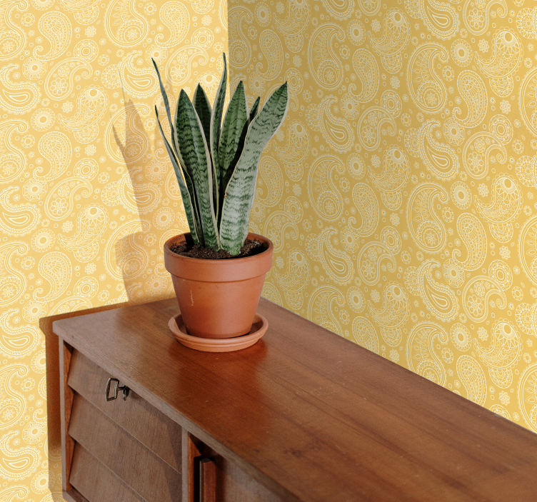 Intricate yellow paisley motif entrance wallpaper - TenStickers